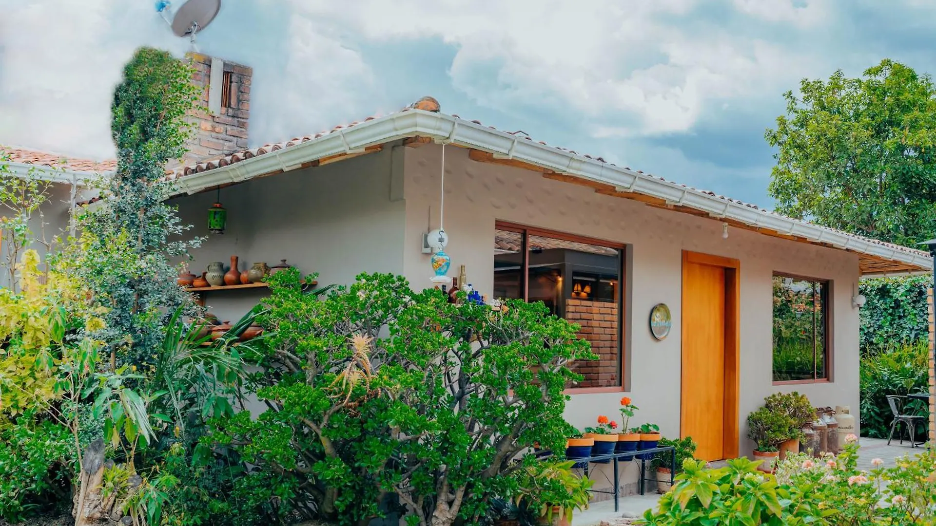 Jardin, Pet Friendly, Parking, Fast Wi-Fi & Smarttv1 Villa Cuenca
